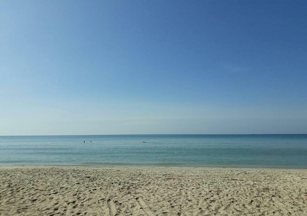 Mae Rampung Beach House Pool Villa ระยอง ภายนอก รูปภาพ